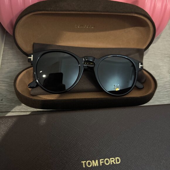 Tom Ford Black Round Sunglasses - Viral Minimalist Trend main image 7